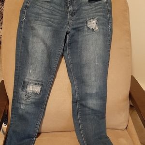 Ditto jeans size 28 patched look